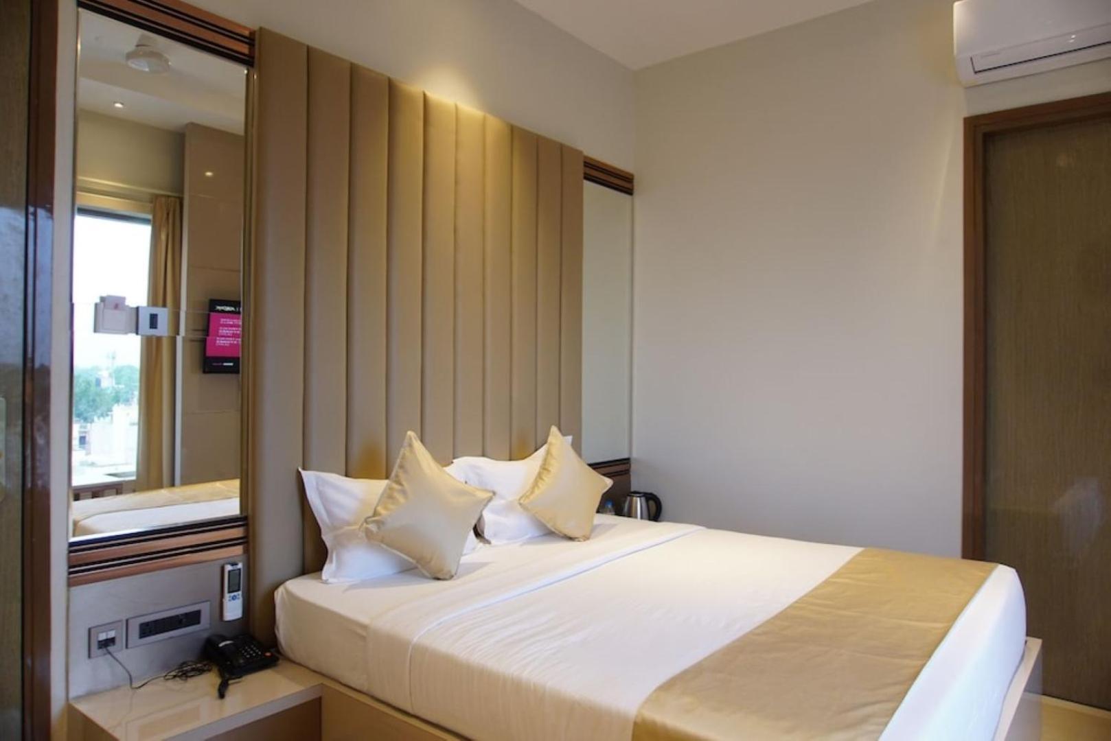 Red Orchid Hotel קאנפור מראה חיצוני תמונה